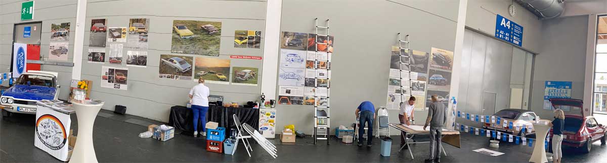 Während des Aufbaus des Stands des Capri Teams Weilheim/Schongau. Während des Aufbaus des Stands des Capri Teams Weilheim/Schongau.
