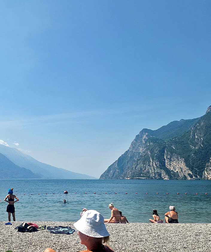 Capri und Kulisse im Norden Italiens - einfach nur schön! Capri und Kulisse im Norden Italiens - einfach nur schön!