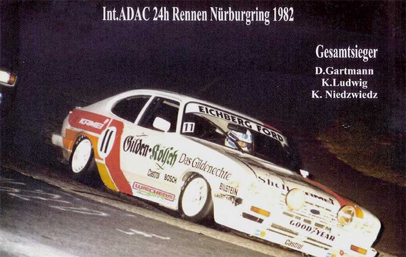 Eine Postkarte ehrt das Siegerauto aus dem Oktober 1982.