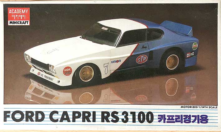 Der Baukasten „Academie Ford Capri RS 3100“ im Maßstab 1:24.