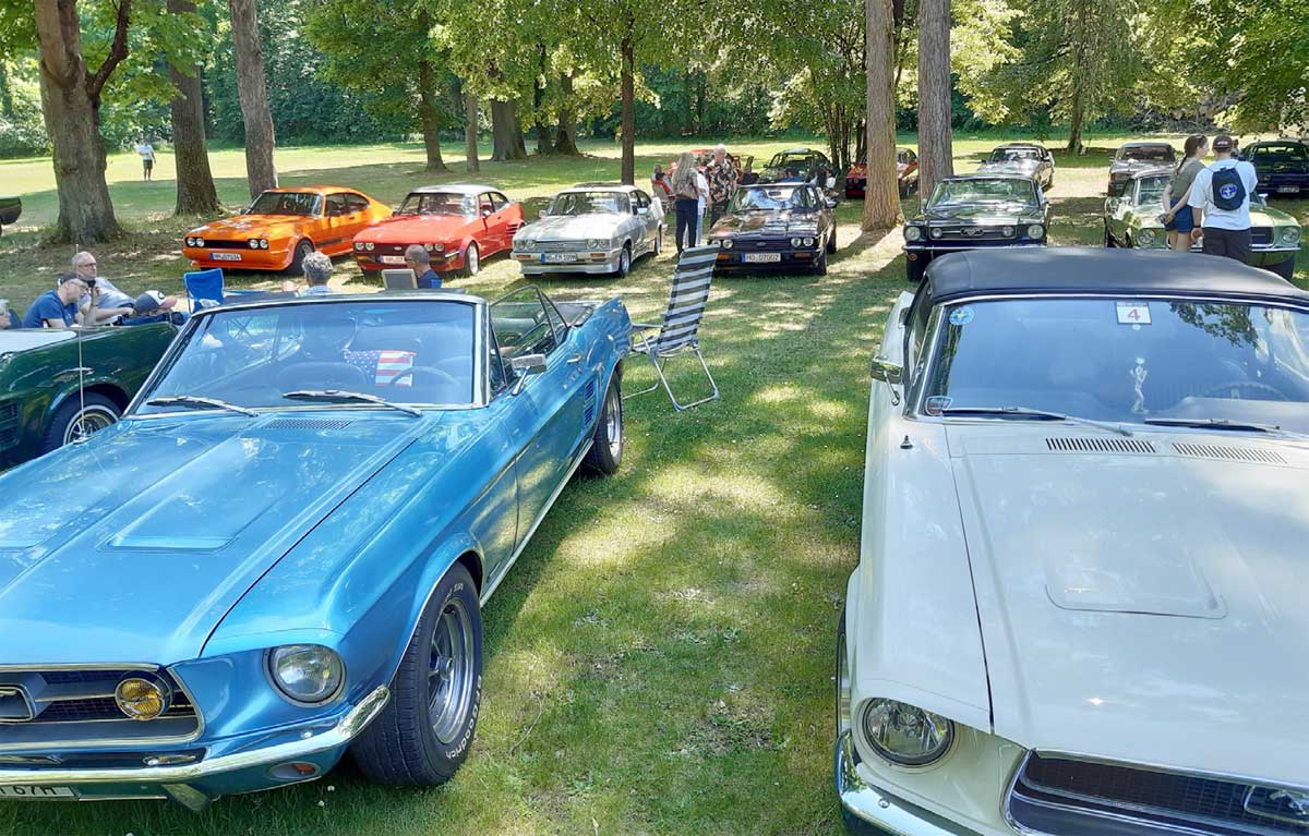 Ford aus den Staaten und Ford vom heimischen Kontinent. Ford aus den Staaten und Ford vom heimischen Kontinent.