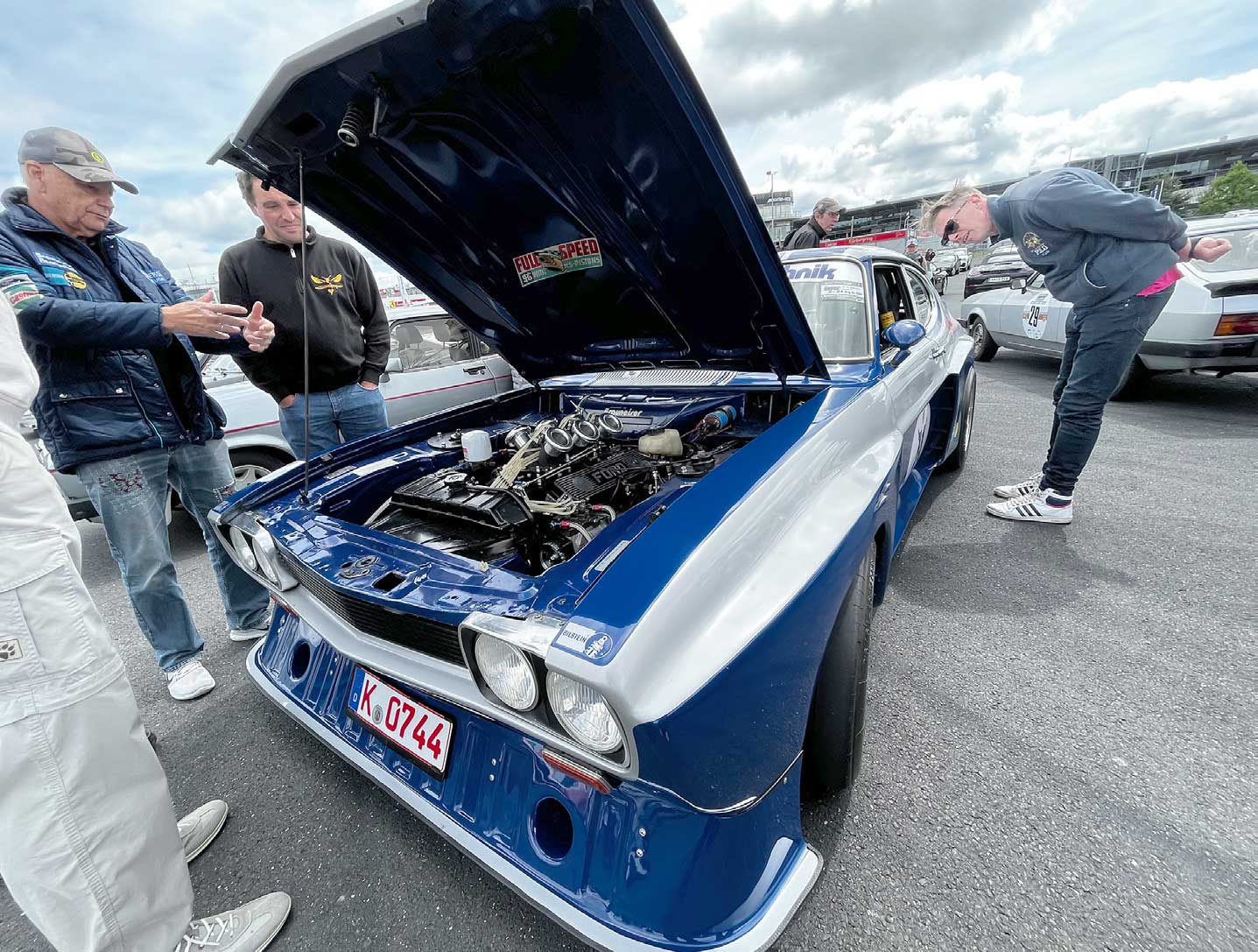 Es ist immer wieder eine Freude, Gerd Brauneiser (links) mit seinem Weslake-Capri zu treffen. Es ist immer wieder eine Freude, Gerd Brauneiser (links) mit seinem Weslake-Capri zu treffen.